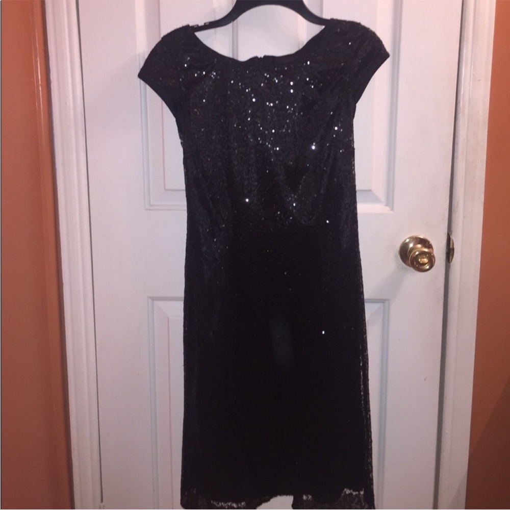 Tahari fully sequin black cocktail dress size 4